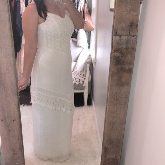Trixxi size 7 ivory lace crochet maxi sundress - Picture 3 of 8